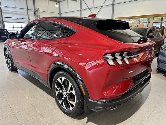 Ford Mustang Mach-E 5 of 16