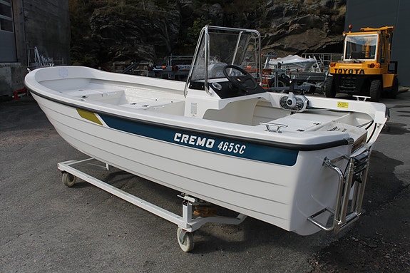 Cremo (Cresent) 465 SC,  den praktiske båten med side konsoll 3 of 11