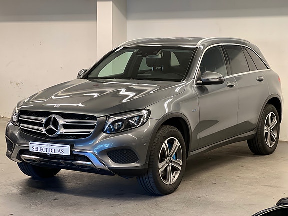 Mercedes-Benz GLC350 e 3 of 30