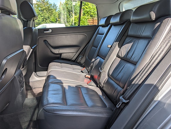 Volkswagen Golf Plus 19 of 28
