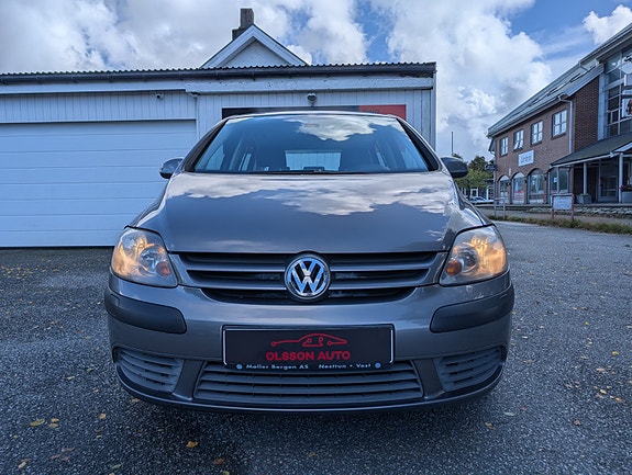 Volkswagen Golf Plus 3 of 28