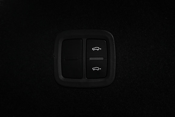 Porsche Cayenne 22 of 30