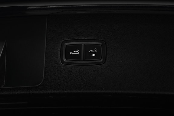 Porsche Cayenne 21 of 30