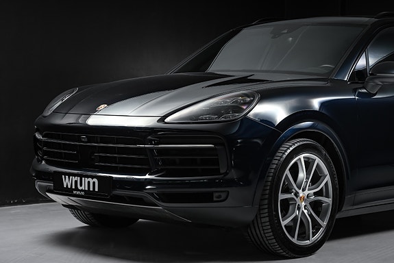 Porsche Cayenne 6 of 30