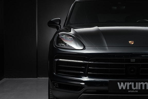 Porsche Cayenne 8 of 30