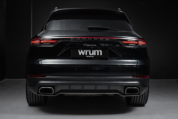 Porsche Cayenne 16 of 30