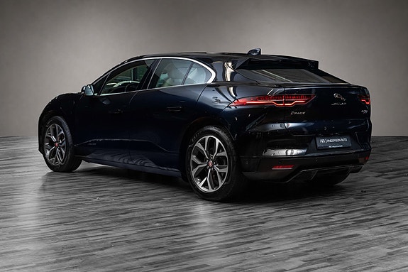 Jaguar I-PACE 4 of 30