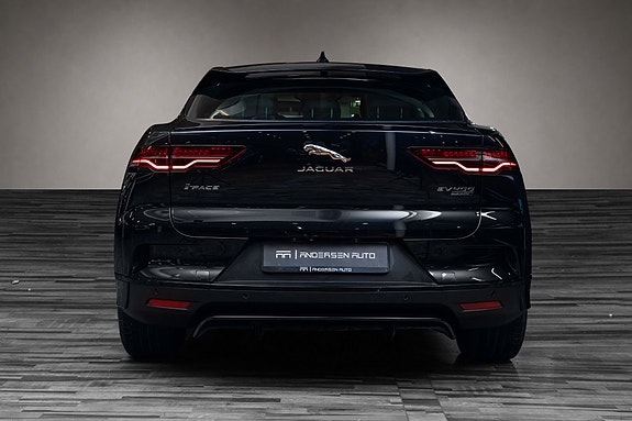 Jaguar I-PACE 5 of 30
