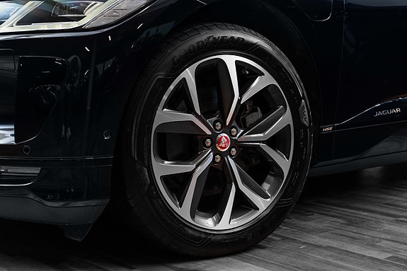 Jaguar I-PACE 2 of 30