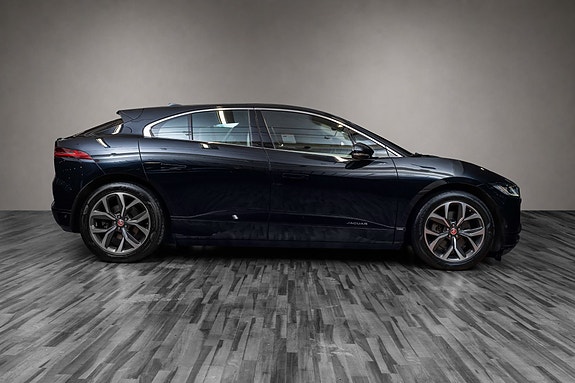 Jaguar I-PACE 7 of 30