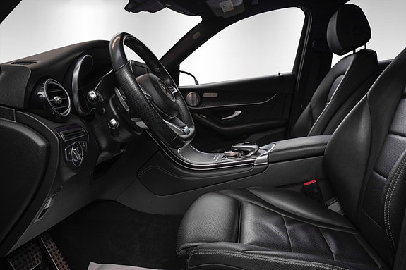 Mercedes-Benz GLC350 e 12 of 26