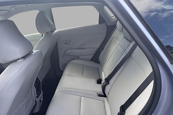 Hyundai Kona 8 of 19