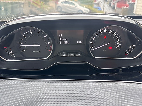 Peugeot 208 22 of 29