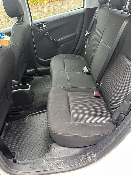 Peugeot 208 9 of 29