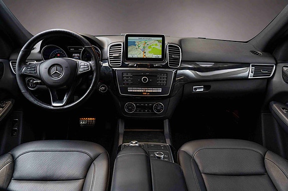 Mercedes-Benz GLE250 d 9 of 28