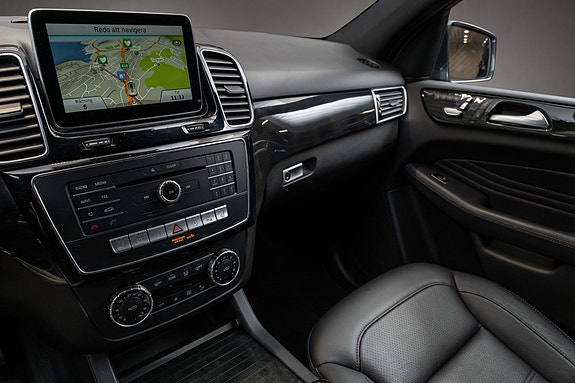 Mercedes-Benz GLE250 d 10 of 28