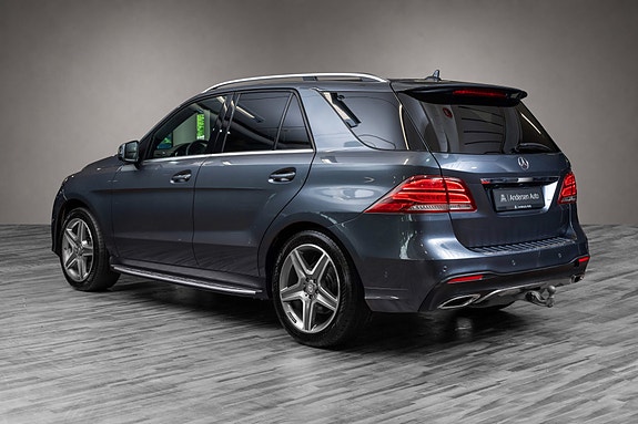 Mercedes-Benz GLE250 d 3 of 28
