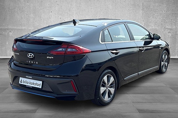 Hyundai IONIQ 3 of 12