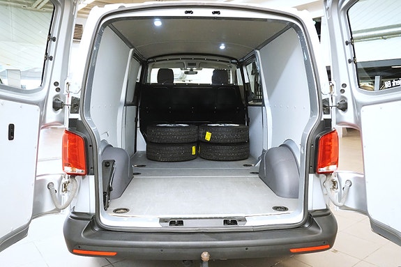 Volkswagen Transporter 28 of 29