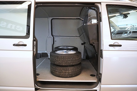 Volkswagen Transporter 24 of 29