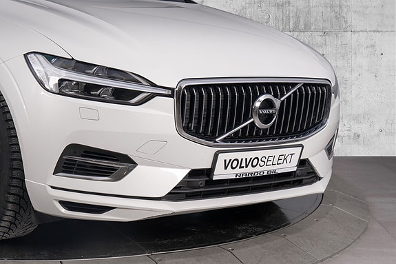 Volvo XC60 2 of 30