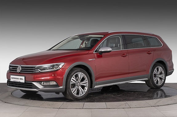 Volkswagen Passat Alltrack 3 of 30