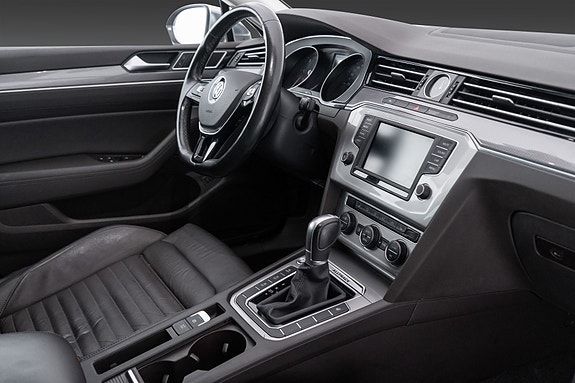 Volkswagen Passat Alltrack 20 of 30