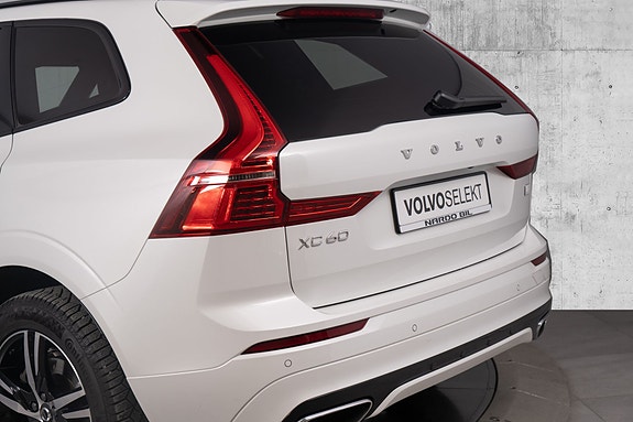 Volvo XC60 8 of 30