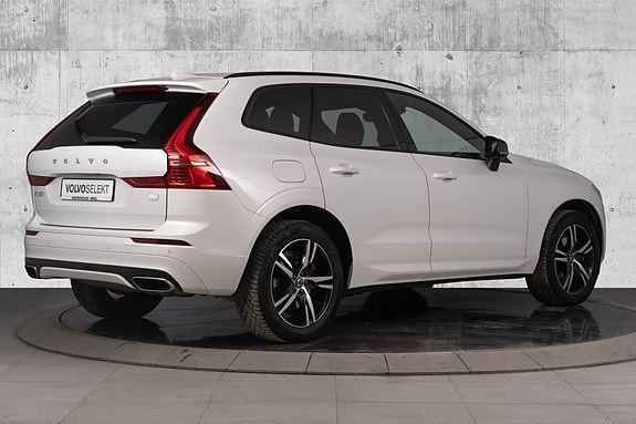 Volvo XC60 10 of 30