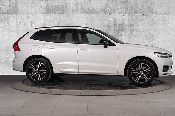 Volvo XC60 11 of 30
