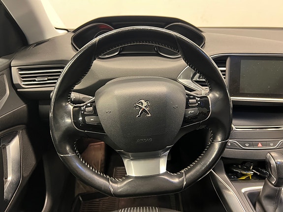 Peugeot 308 14 of 21