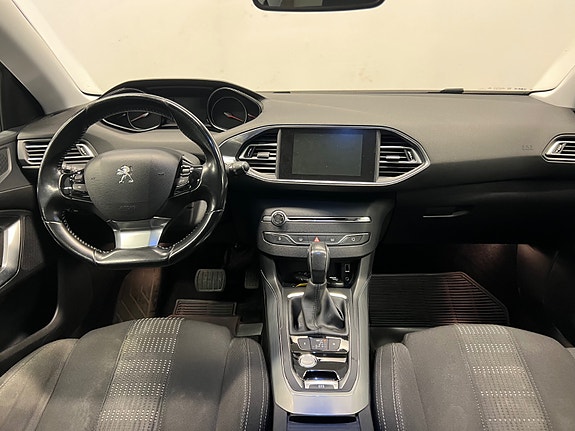 Peugeot 308 13 of 21
