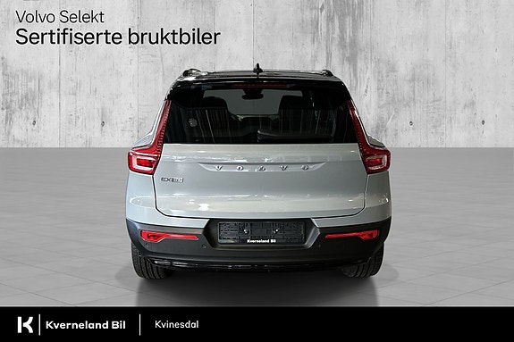 Volvo EX40 6 of 30