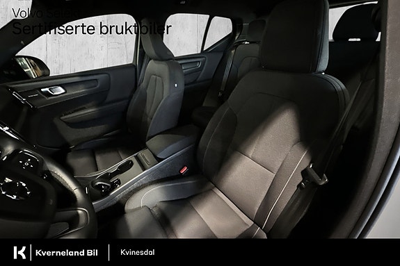 Volvo EX40 10 of 30