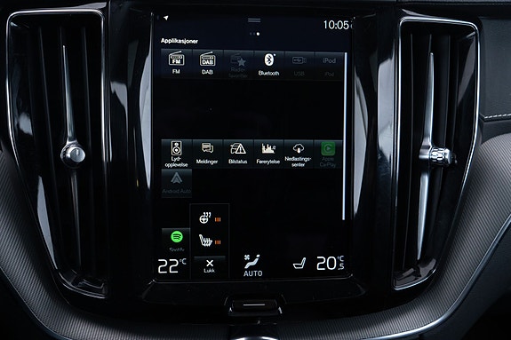 Volvo XC60 25 of 30