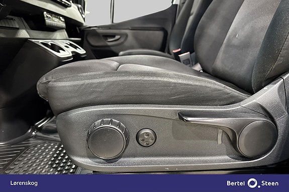 Mercedes-Benz Sprinter 319 11 of 25