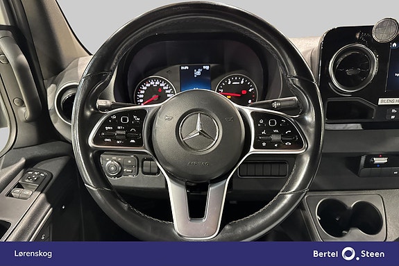 Mercedes-Benz Sprinter 319 13 of 25