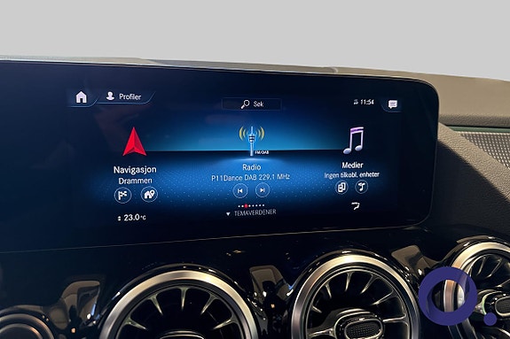 Mercedes-Benz EQA300 16 of 20