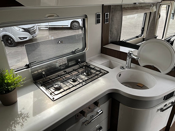 Hymer  BML-I 880 MERCEDES / ALDE / 170HK / +++ 29 of 30