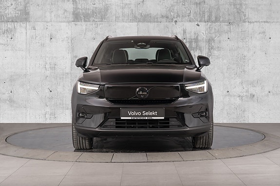 Volvo EX40 5 of 30