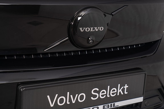 Volvo EX40 4 of 30