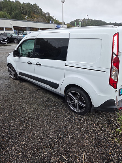 Ford Transit Connect 2 of 11
