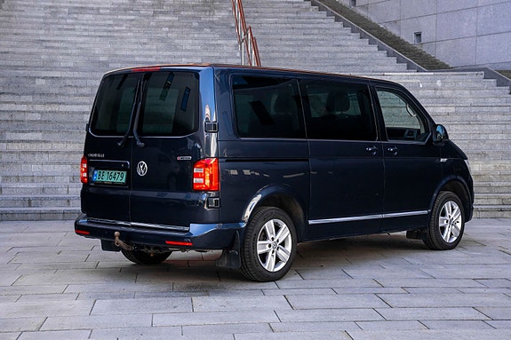 Volkswagen Caravelle 6 of 27
