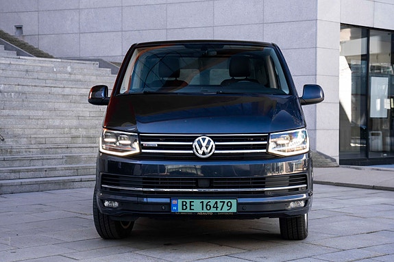 Volkswagen Caravelle 3 of 27