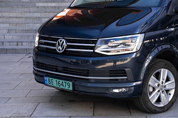 Volkswagen Caravelle 2 of 27