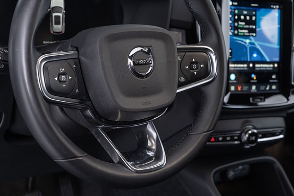 Volvo XC40 21 of 30