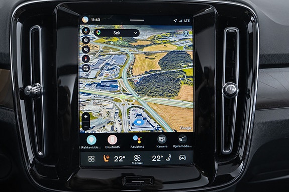Volvo XC40 27 of 30