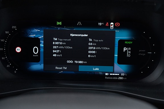 Volvo XC40 26 of 30