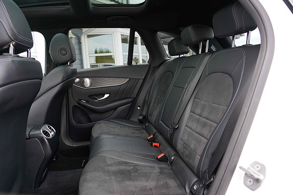 Mercedes-Benz GLC350 e 17 of 23