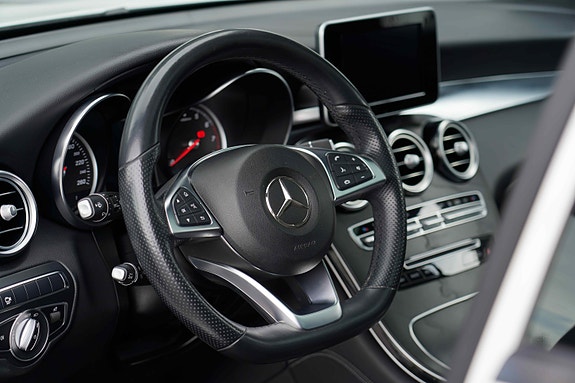 Mercedes-Benz GLC350 e 9 of 23